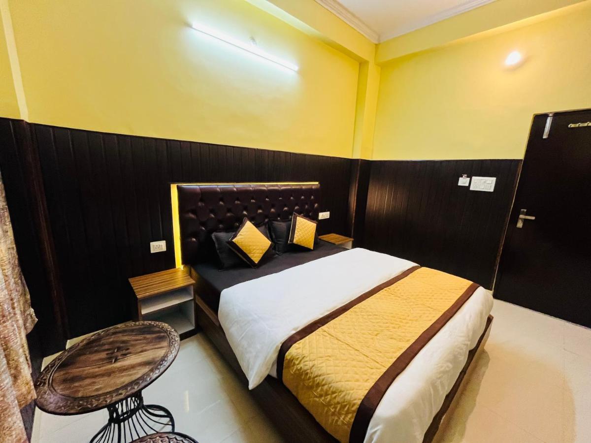 Hotel Manohar Rishikesh Exterior photo