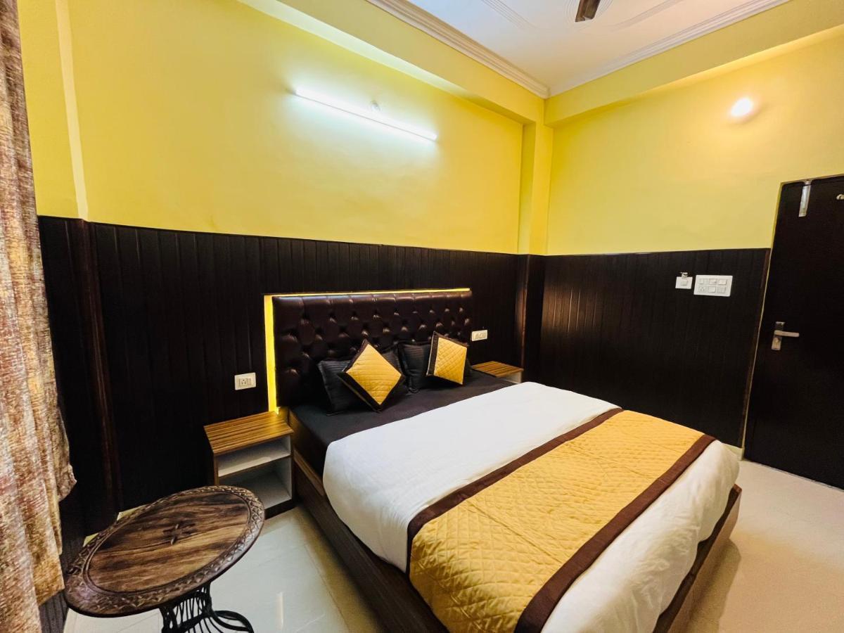 Hotel Manohar Rishikesh Exterior photo